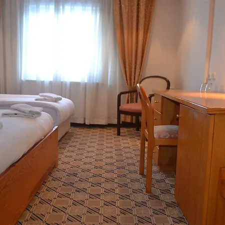 Kar Hotel